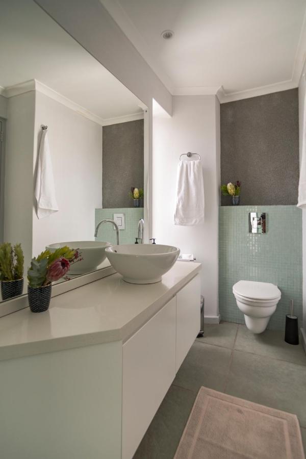 Ocean12 Guesthouse Sunset Beach Cape Town Luaran gambar